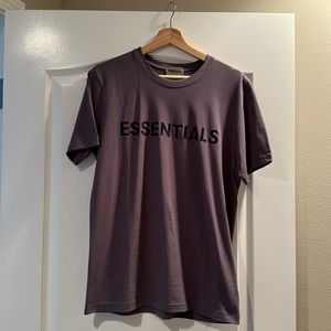 ESSENTIALS T-shirt